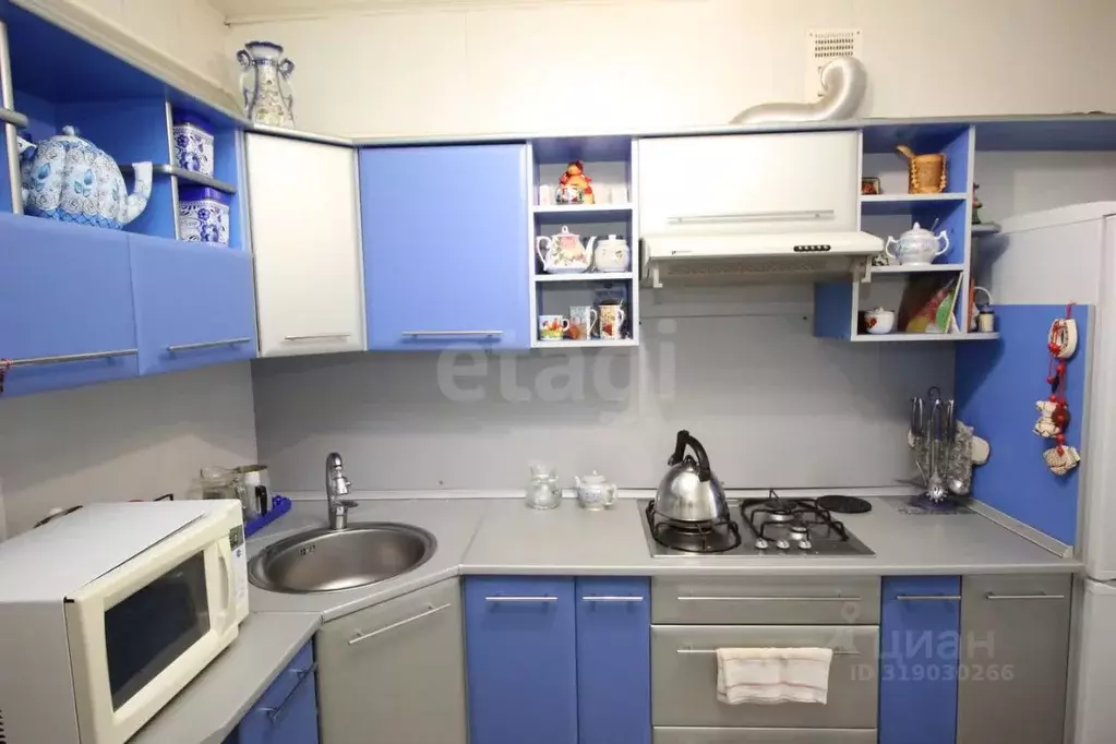 3-к кв. Вологодская область, Шексна рп ул. Шоссейная, 60 (58.2 м) - Фото 1