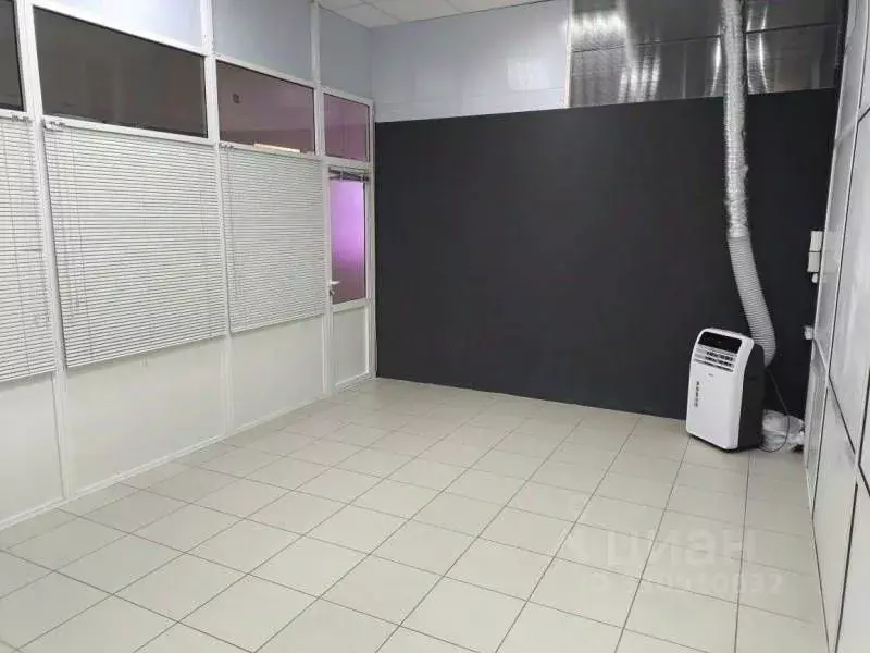 Офис в Самарская область, Тольятти ул. 70 лет Октября, 50 (77 м) - Фото 1