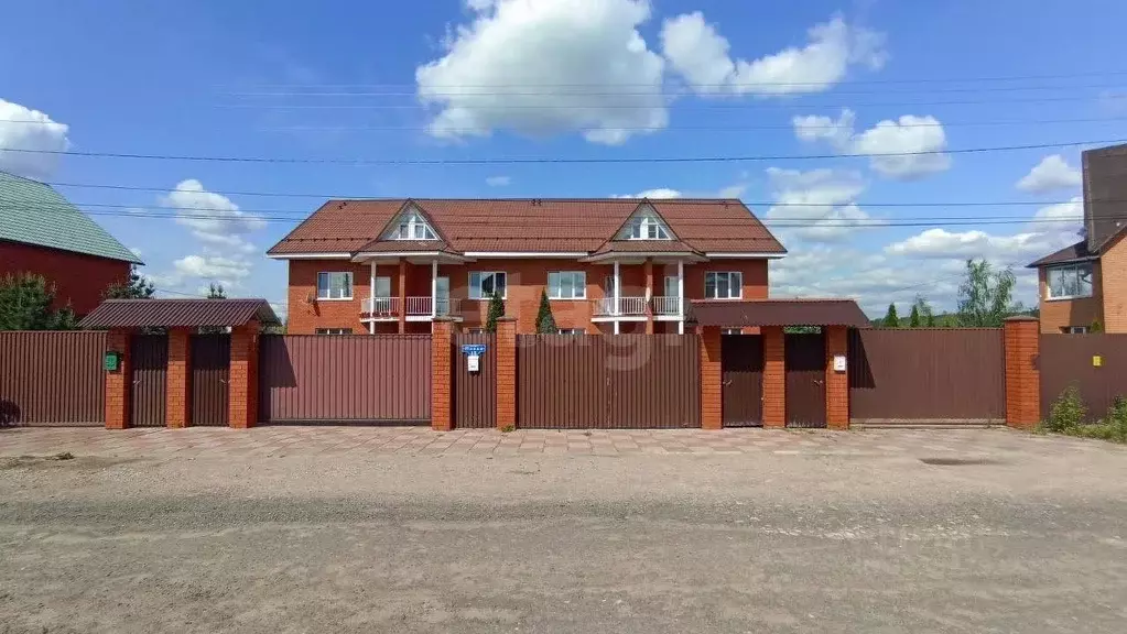 Таунхаус в Московская область, Люберцы городской округ, д. Михнево ул. ... - Фото 1