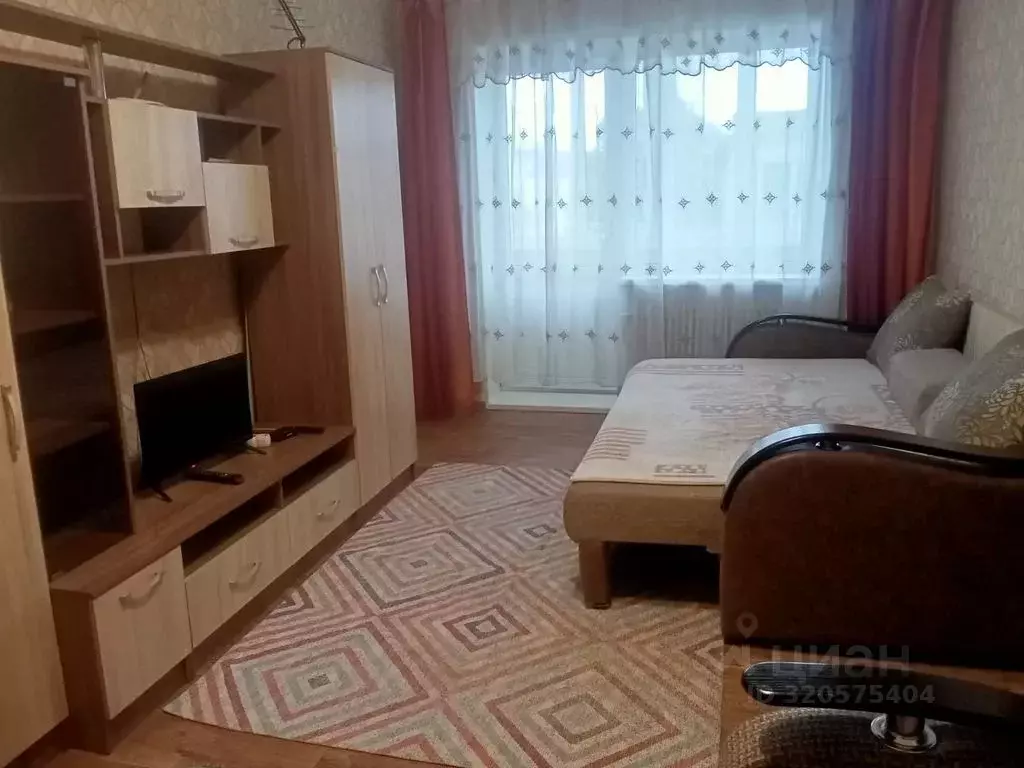 1-к кв. Белгородская область, Валуйки Привокзальная пл., 1 (33.0 м) - Фото 1