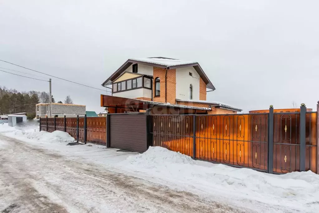 Дом в Тюменская область, Тюменский муниципальный округ, д. Зубарева ... - Фото 1