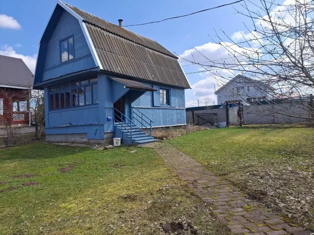 Дом в Новгородская область, Новгородский район, Савинское с/пос, д. ... - Фото 1