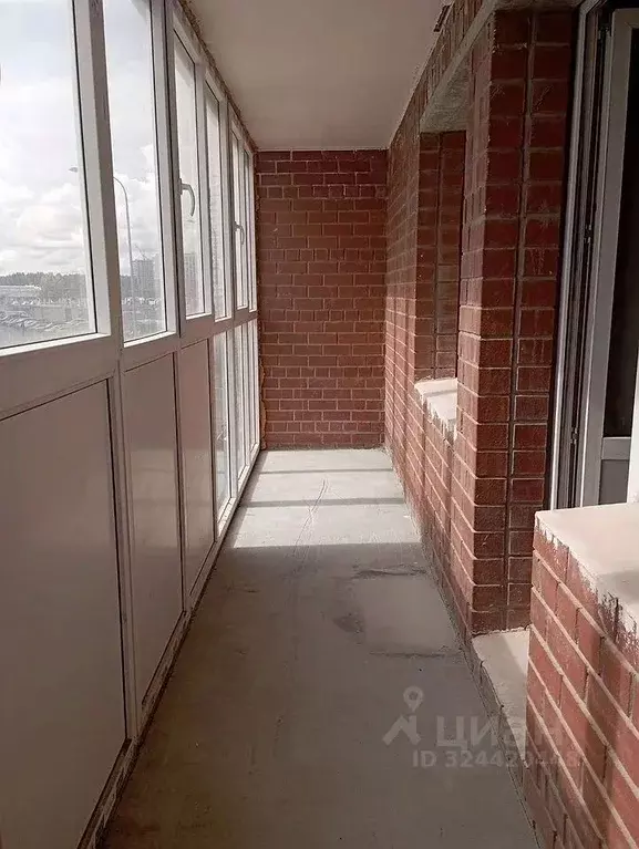 1-к кв. Тюменская область, Тюмень Кремлевская ул., 102 (38.4 м) - Фото 1