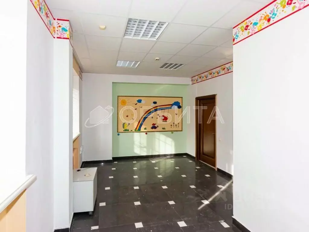 Помещение свободного назначения в Тюменская область, Тюмень ул. ... - Фото 1