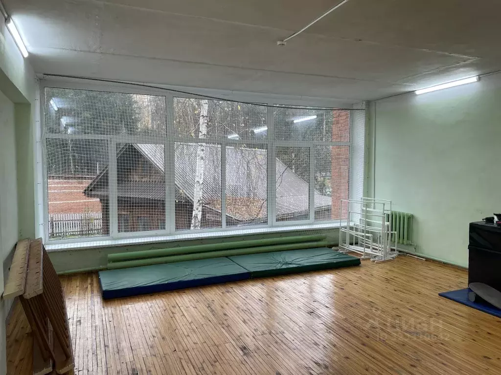 Помещение свободного назначения в Удмуртия, Сарапул ул. Фрунзе, 14 (60 ... - Фото 1