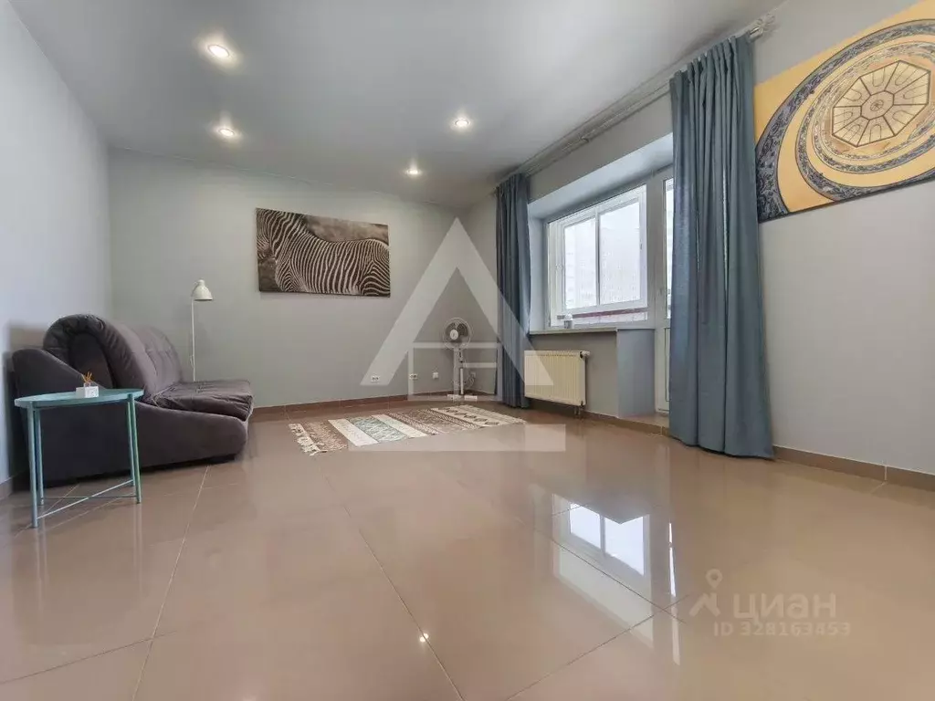 1-к кв. Челябинская область, Челябинск ул. Братьев Кашириных, 166 ... - Фото 1