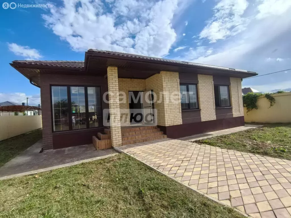 Дом в станица Гостагаевская, Новороссийская улица (130 м) - Фото 1