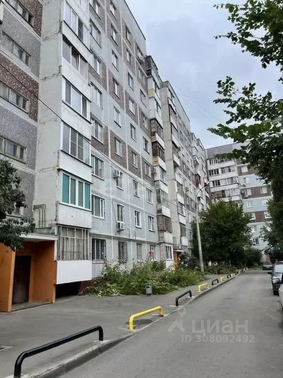 1-к кв. Татарстан, Казань Азино-1 мкр, ул. Закиева, 37 (37.1 м) - Фото 0