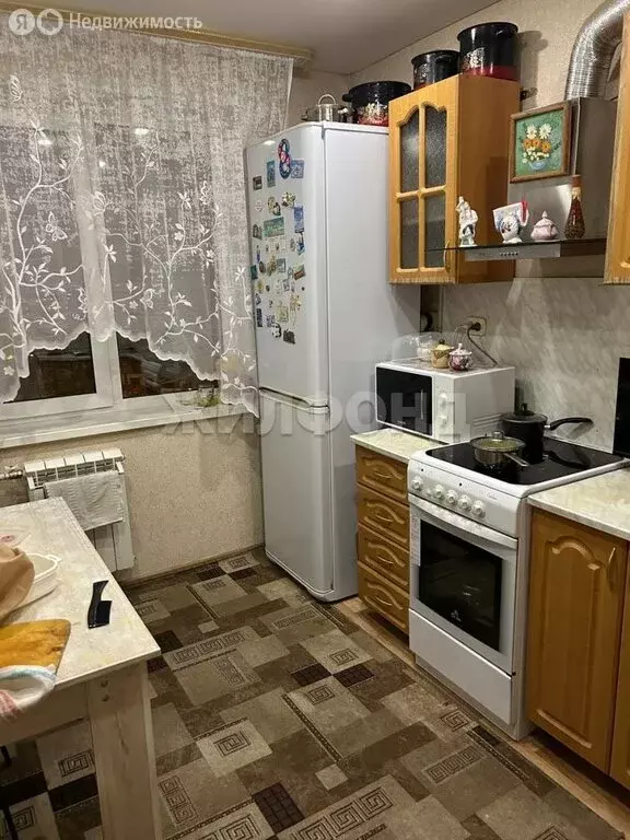 3-комнатная квартира: Тольятти, 20-й квартал, Рябиновый бульвар, 4 ... - Фото 2