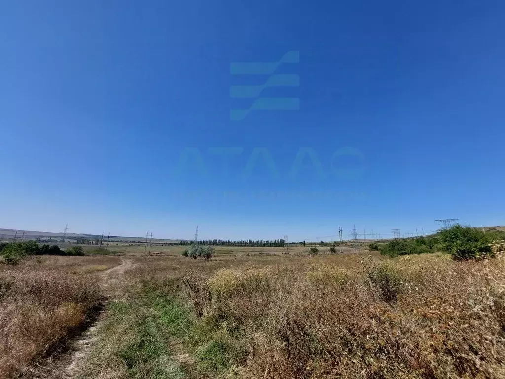 Участок в Крым, Симферопольский район, Трудовское с/пос, с. Ивановка  ... - Фото 0
