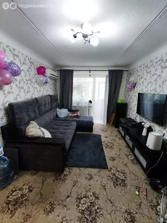 3-комнатная квартира: Новочеркасск, Будённовская улица, 231 (55.4 м) - Фото 0