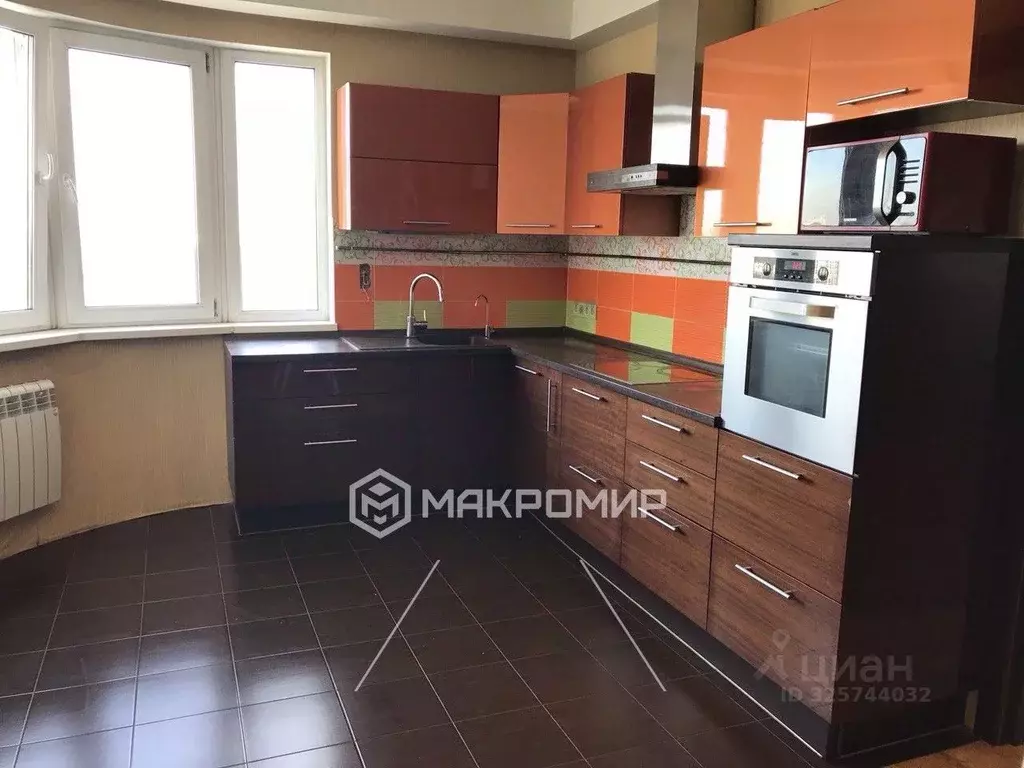 2-к кв. Москва Пятницкое ш., 15к1 (83.0 м) - Фото 1