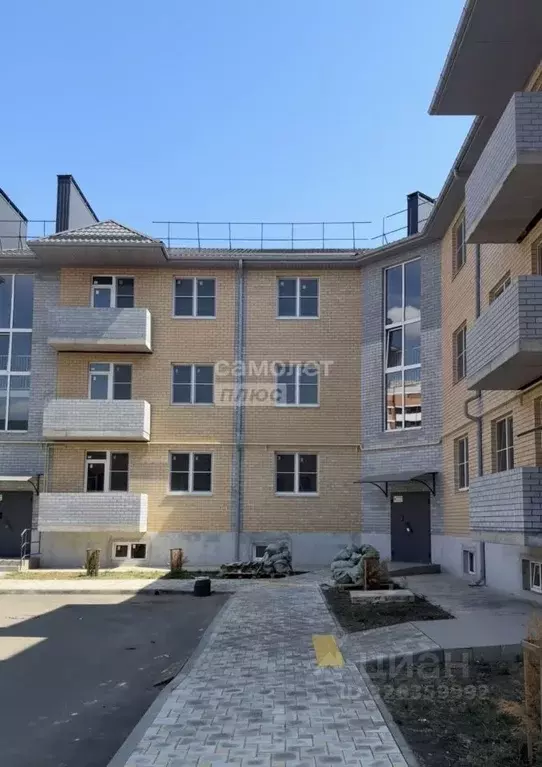 2-к кв. Краснодарский край, Кореновск 10-й мкр,  (57.7 м) - Фото 2