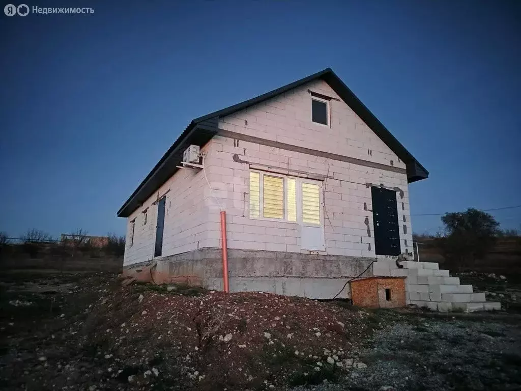 Дом в Севастополь, улица 2-я Линия (79.5 м) - Фото 1