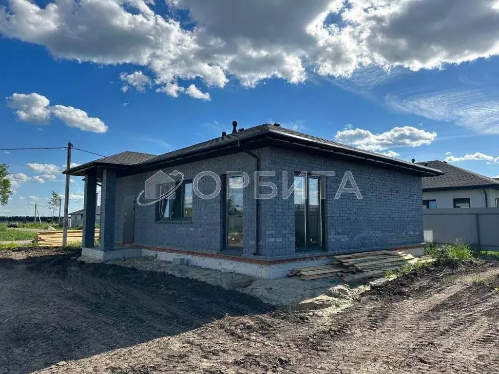 Дом в Тюменская область, Тюменский район, с. Перевалово ул. 8 Марта ... - Фото 1