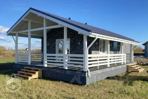 Дом в Новгородская область, Новгородский район, Ракомское с/пос, д. ... - Фото 0