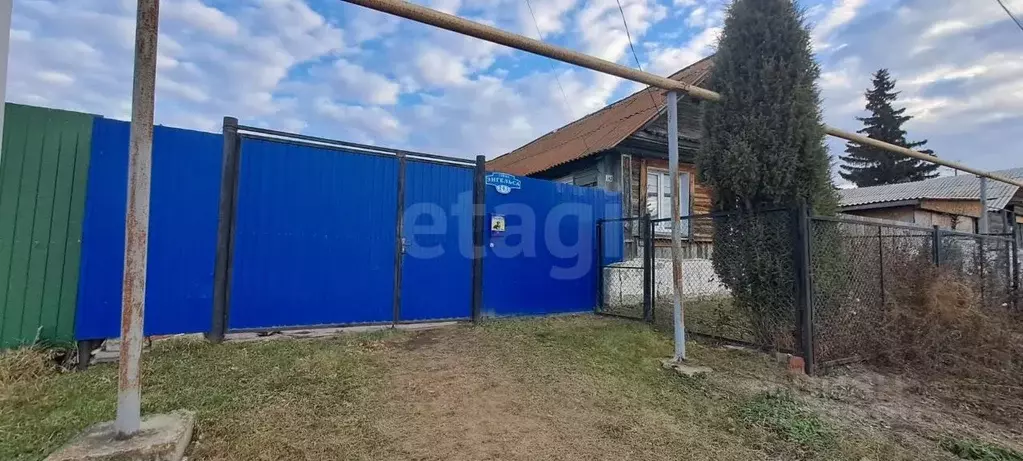 Дом в Челябинская область, Касли ул. Энгельса, 143 (19 м) - Фото 1