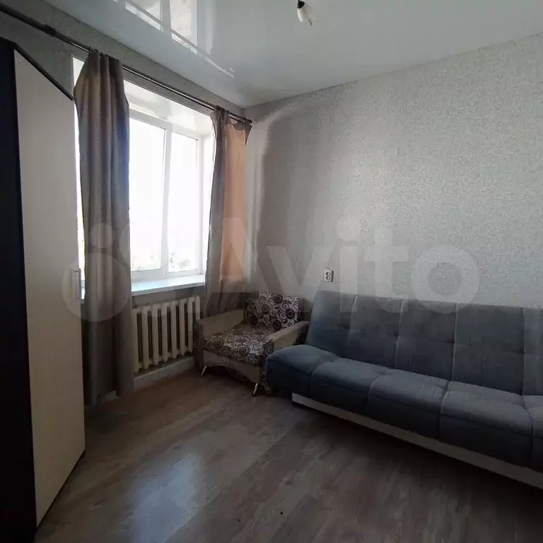 Комната 17,7 м в 8-к., 3/3 эт. - Фото 0