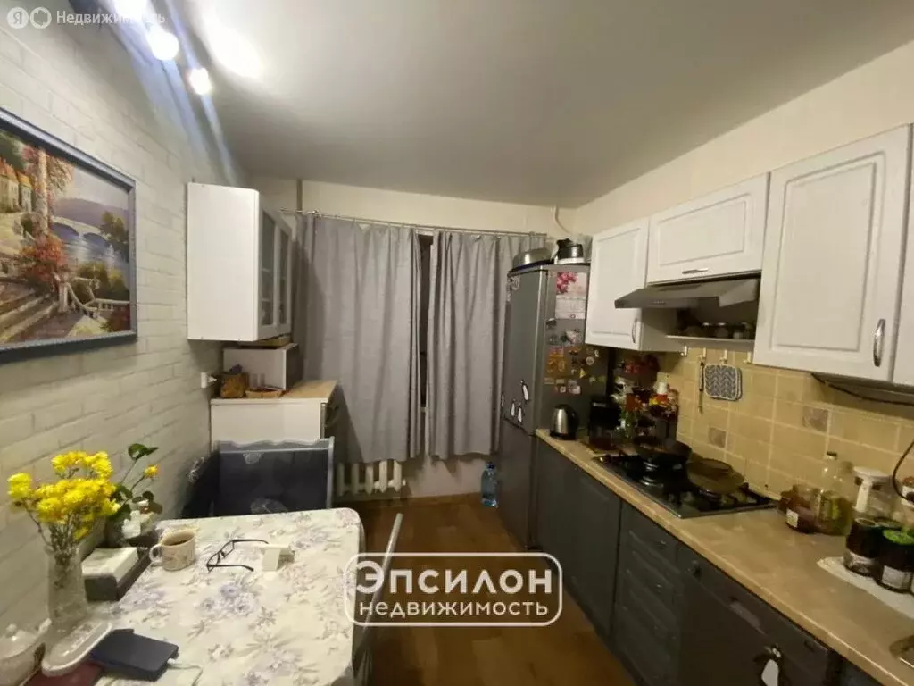 3-комнатная квартира: Курск, Орловская улица, 10 (60.1 м) - Фото 0