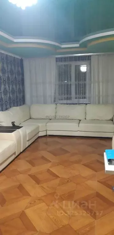 Коттедж в Алтай, Горно-Алтайск Хирургическая ул. (205 м) - Фото 1