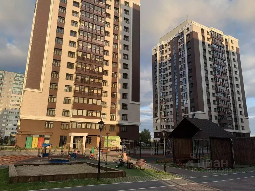 Студия Ханты-Мансийский АО, Сургут ул. Ивана Захарова, 5 (33.0 м) - Фото 2