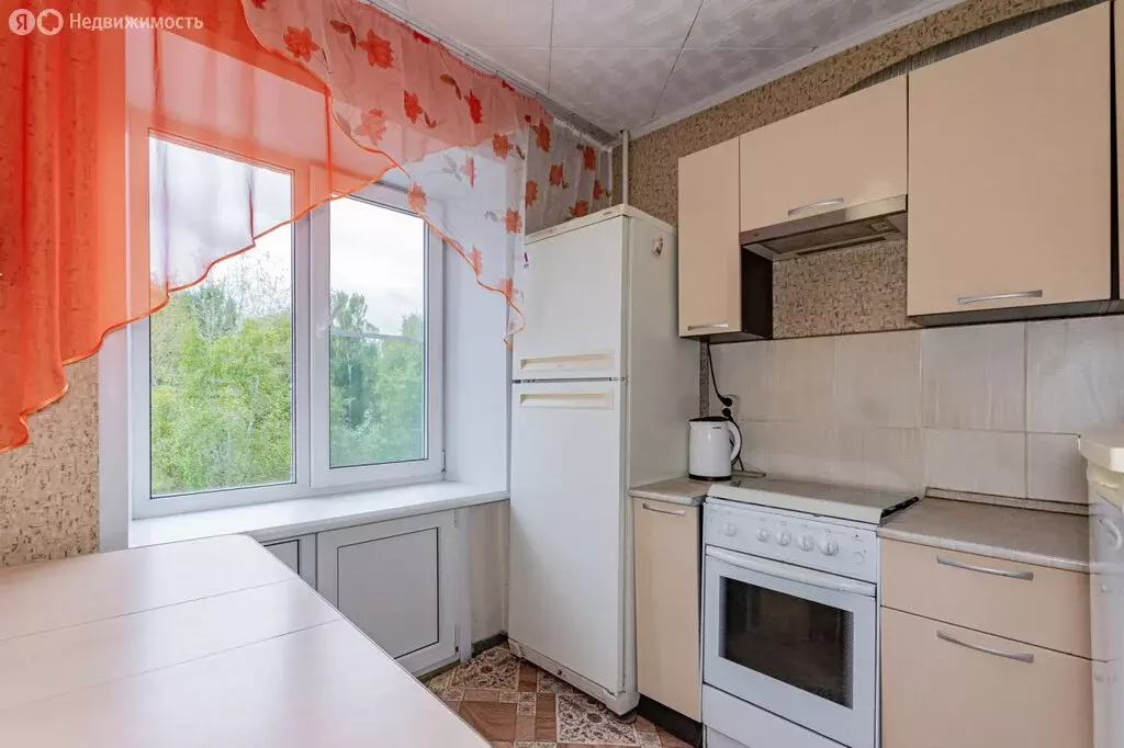 1-комнатная квартира: Екатеринбург, улица Новаторов, 13 (31 м) - Фото 0