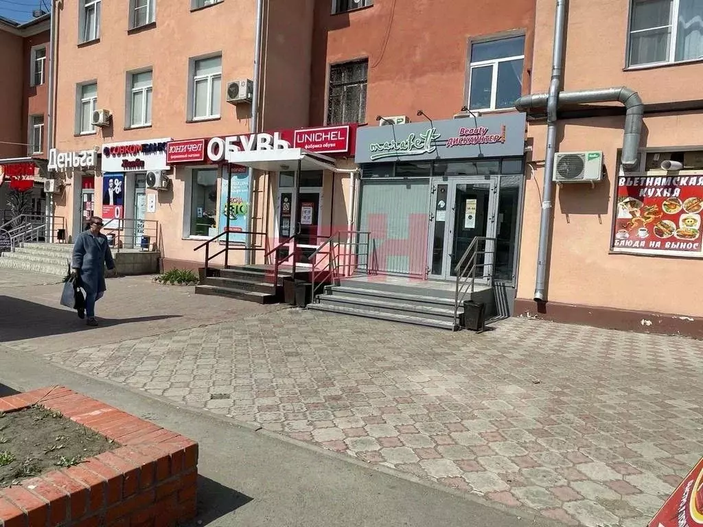 Помещение свободного назначения в Омская область, Омск ул. Лобкова, 3 ... - Фото 1