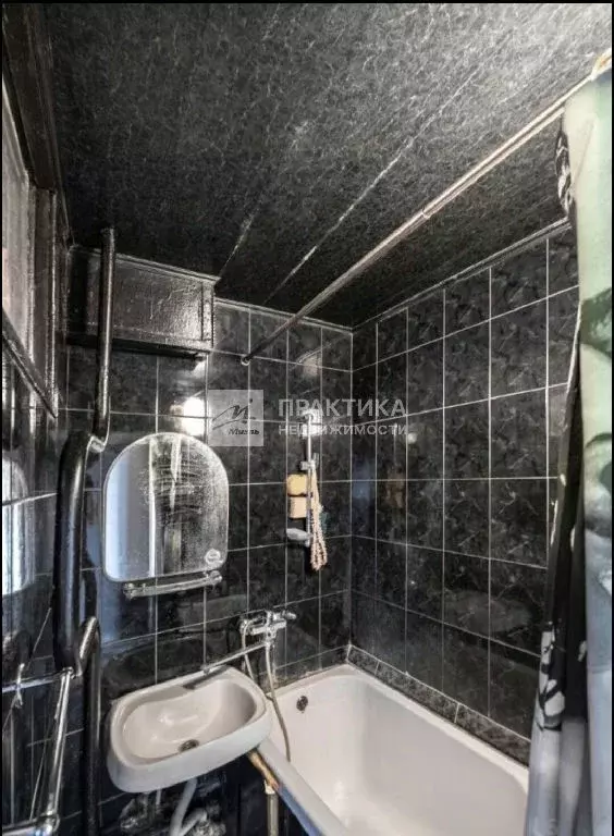 Продается 3-комнатная квартира - Фото 1