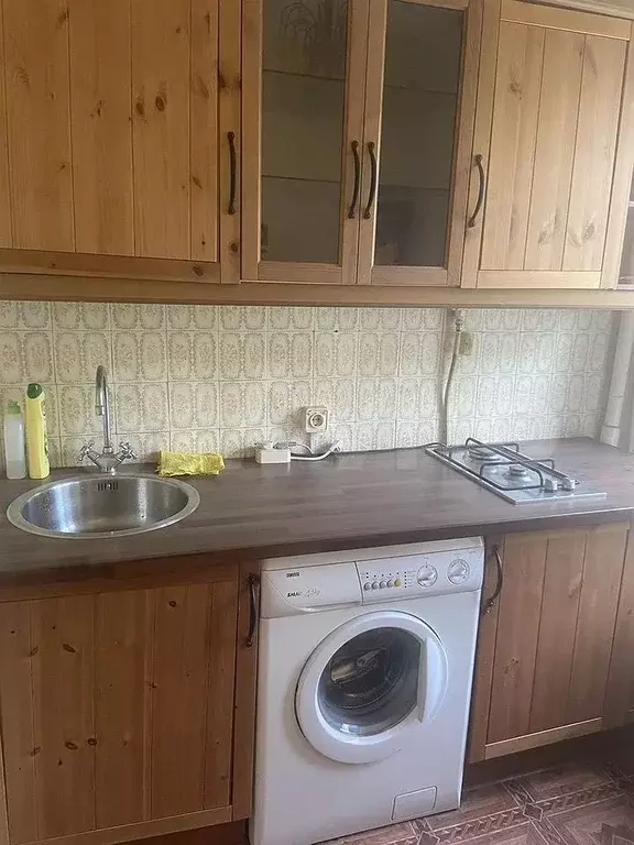 1-к. квартира, 35 м, 4/8 эт. - Фото 0