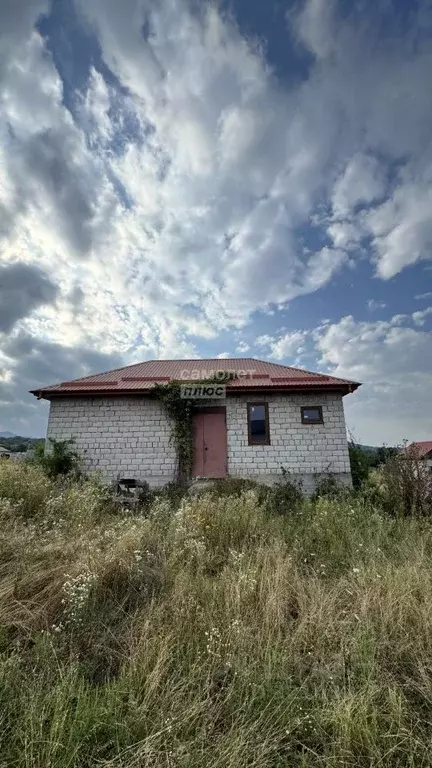 Дом в Кабардино-Балкария, Нальчик городской округ, с. Белая Речка  (56 ... - Фото 1