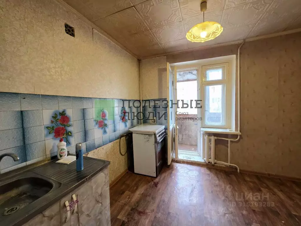 3-к кв. Астраханская область, Астрахань ул. 11-й Красной Армии, 4к2 ... - Фото 0