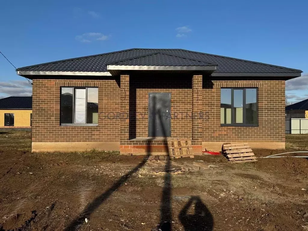 Дом в Татарстан, Казань ул. Тургай, 2 (100 м) - Фото 1