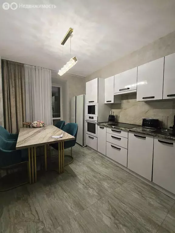 2-комнатная квартира: Волгоград, Шекснинская улица, 42 (71.9 м) - Фото 2