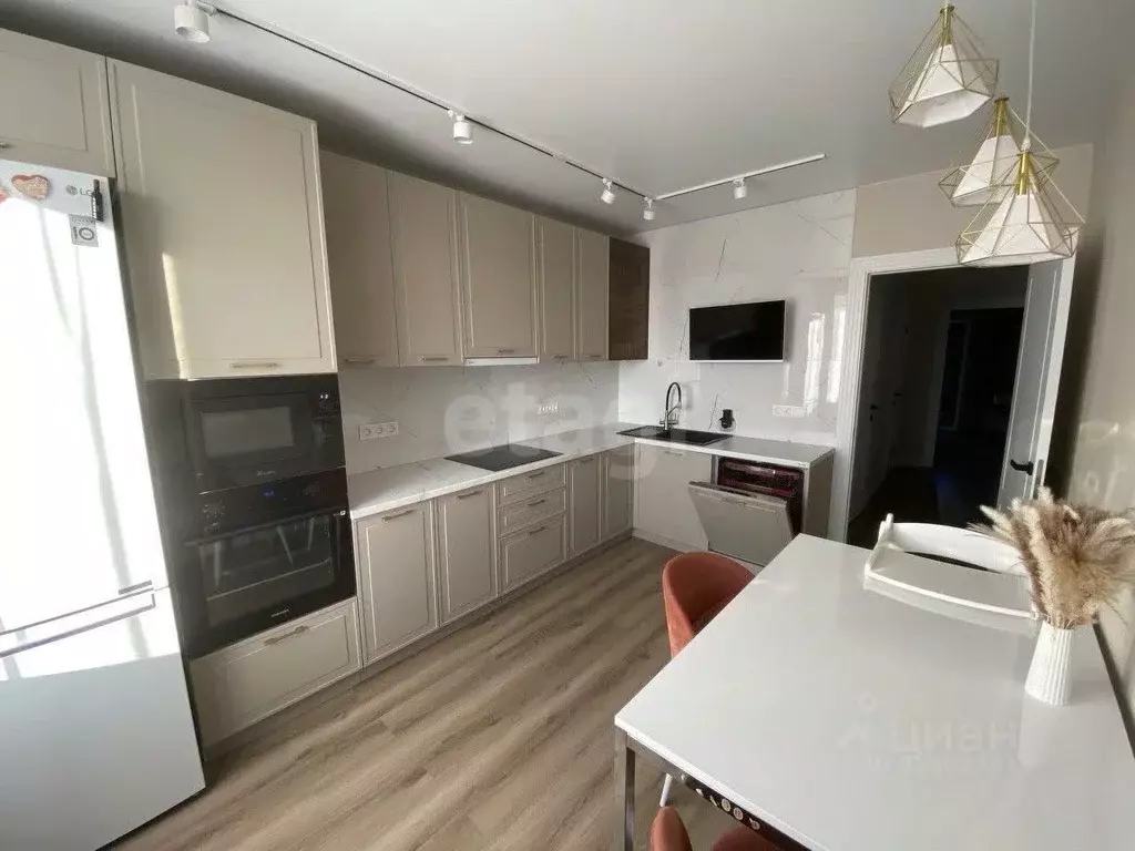 3-к кв. Самарская область, Тольятти бул. Итальянский, 6 (75.4 м) - Фото 1