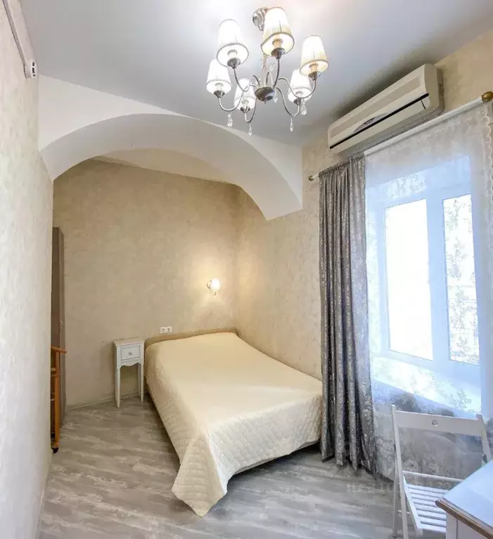 Комната Москва ул. Маросейка, 13С2 (12.0 м) - Фото 1