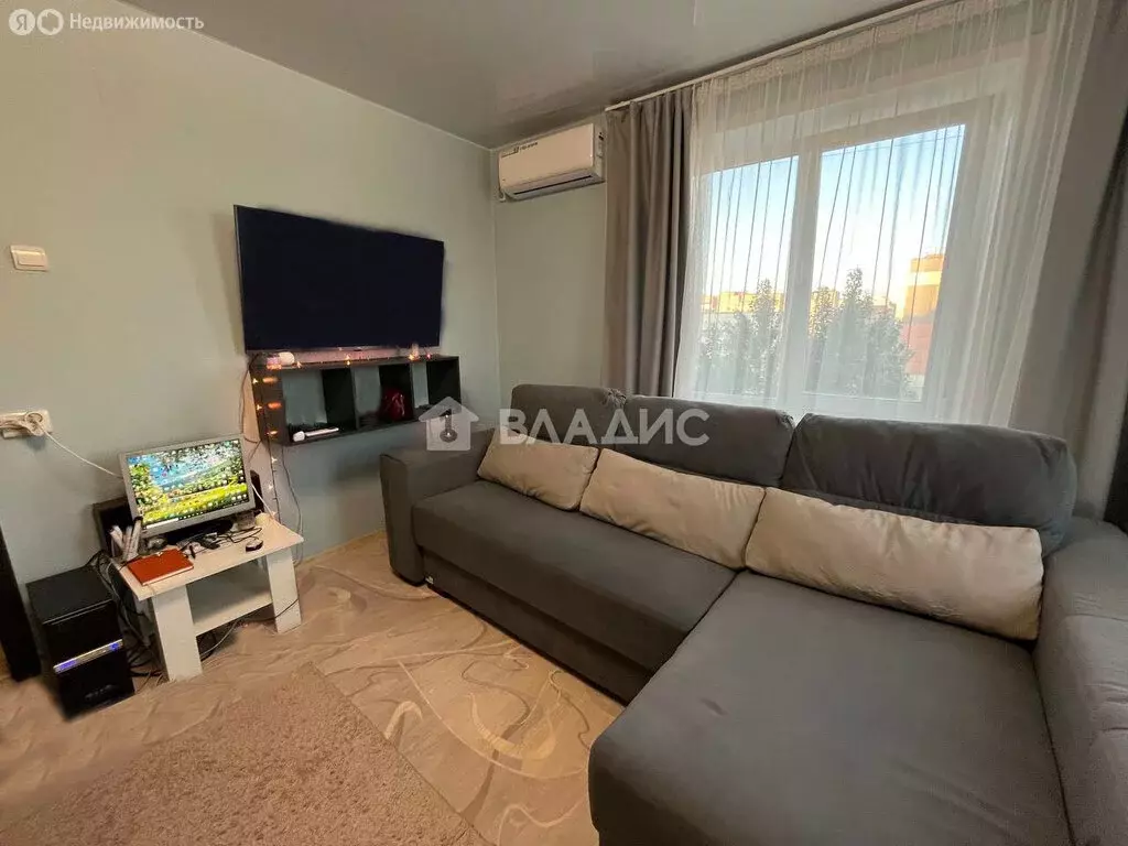 1-комнатная квартира: Пенза, улица Антонова, 33 (42 м) - Фото 1