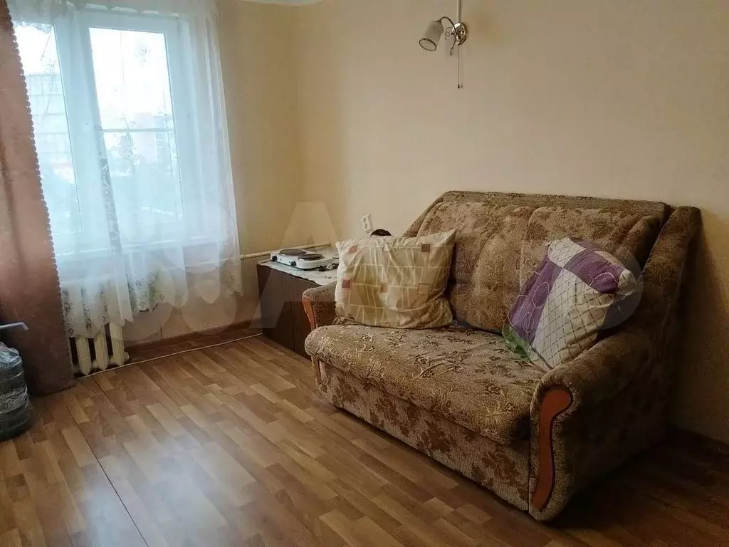 Комната 12,8 м в 1-к., 5/5 эт. - Фото 0