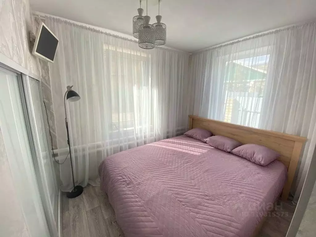Дом в Саратовская область, Саратов Капитальная ул., 9 (57 м) - Фото 1