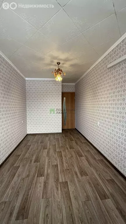 3-комнатная квартира: Астрахань, улица Мосина, 23 (56.5 м) - Фото 1