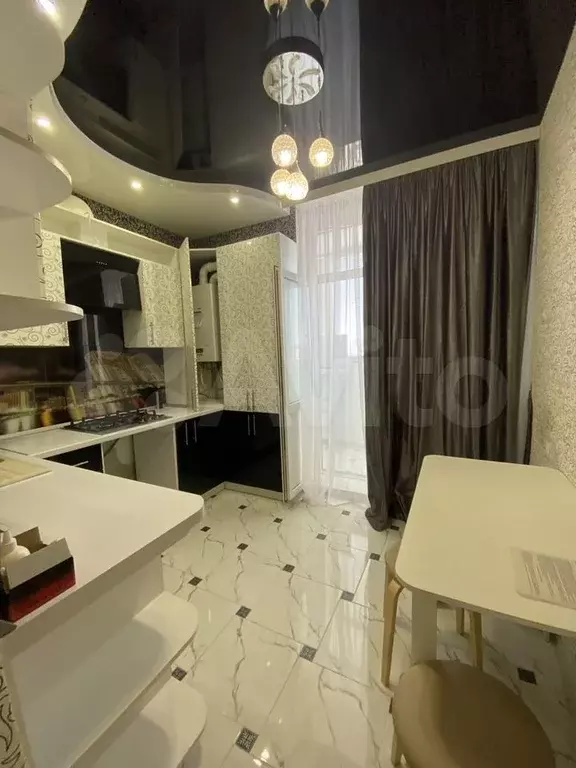 1-к. квартира, 40 м, 16/17 эт. - Фото 0