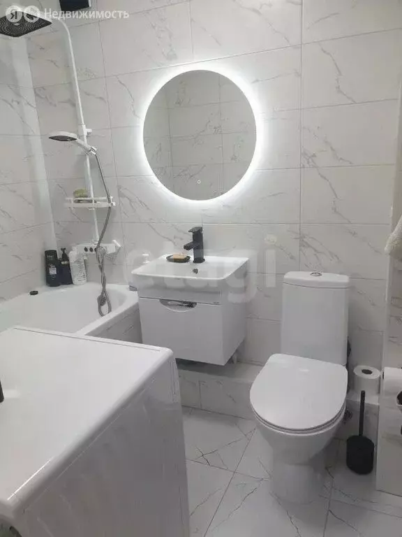 1-комнатная квартира: Калининград, улица Подполковника Емельянова, 246 ... - Фото 1