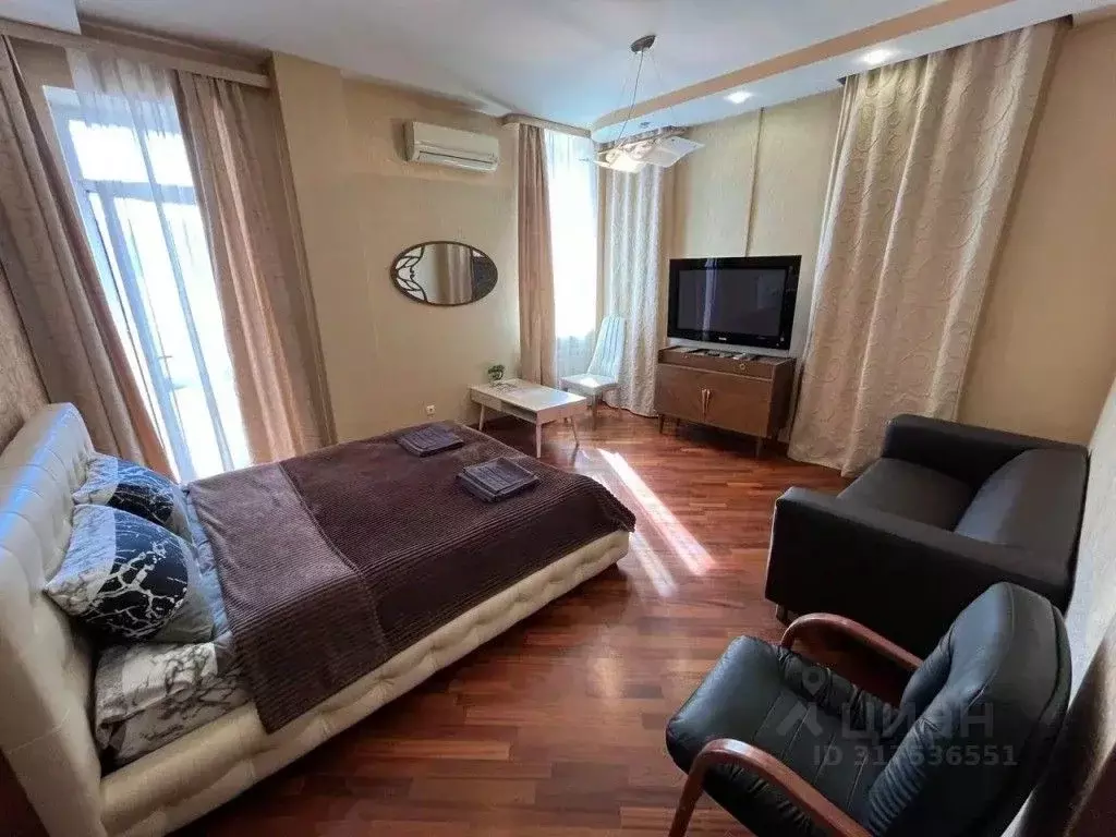2-к кв. Омская область, Омск ул. Масленникова, 82 (55.0 м) - Фото 0