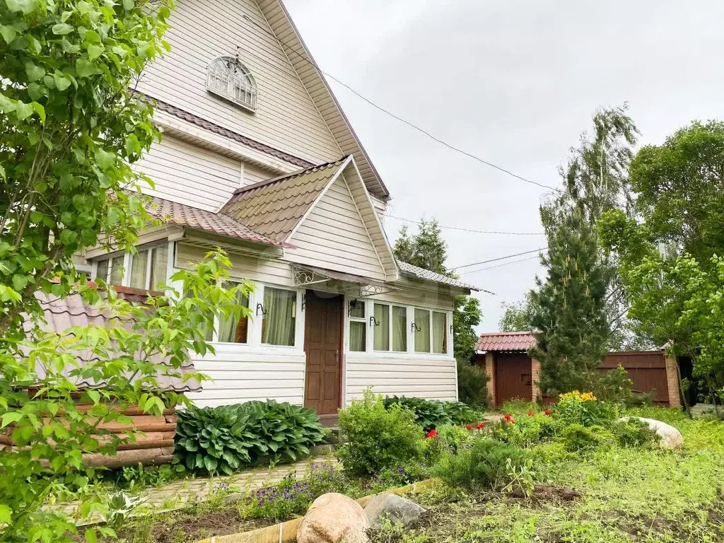 Дом в Ярославская область, Рыбинск ул. Пятилетки, 26 (250 м) - Фото 1
