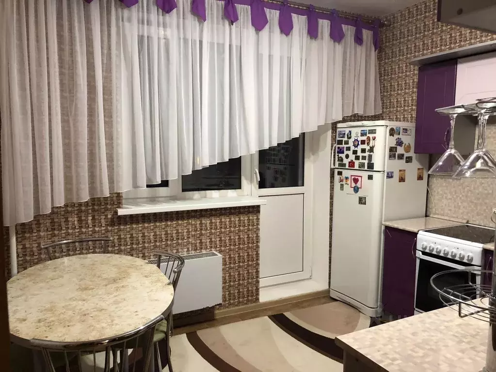 2-к кв. Белгородская область, Старый Оскол Степной мкр,  (63.0 м) - Фото 1