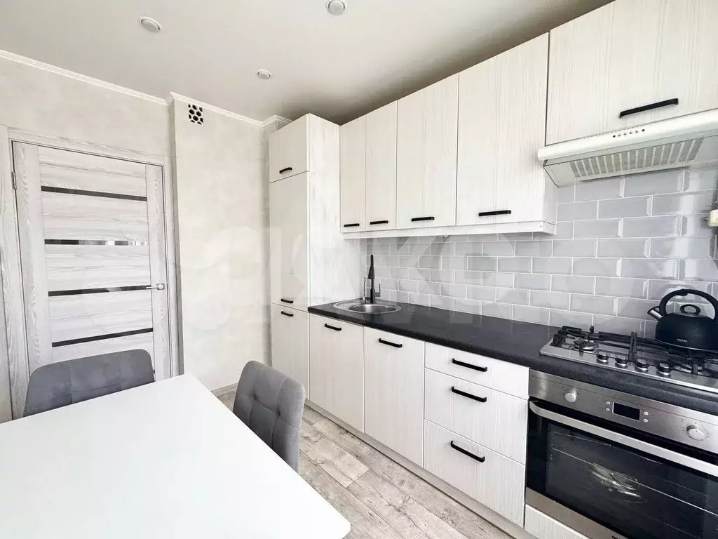 3-к. квартира, 65,9 м, 2/9 эт. - Фото 1
