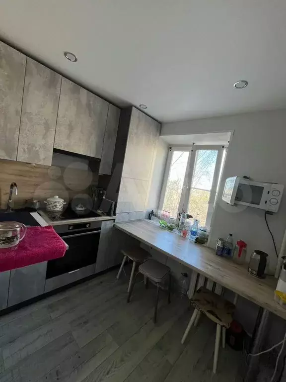 2-к. квартира, 45 м, 4/9 эт. - Фото 0