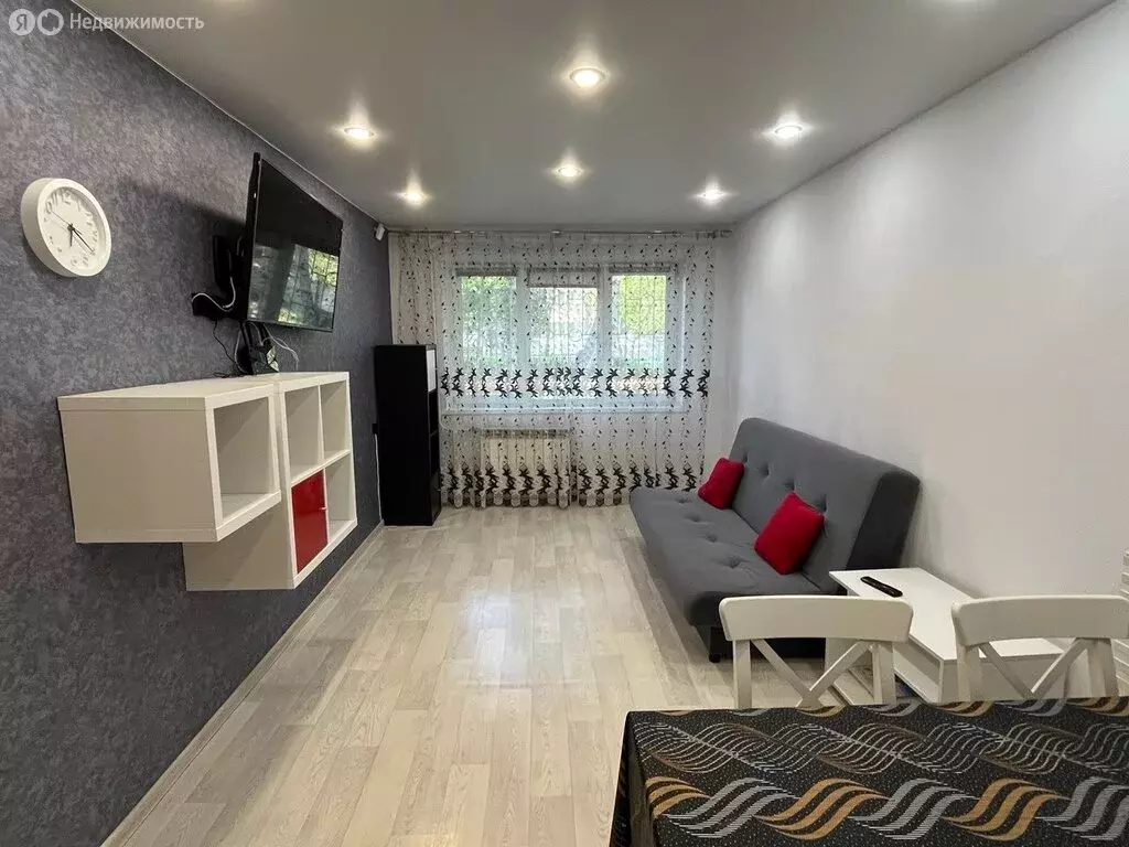 3-комнатная квартира: Иркутск, Байкальская улица, 300 (64.37 м) - Фото 2