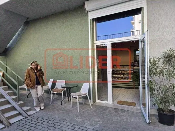 Торговая площадь в Севастополь ул. Руднева, 30 (83 м) - Фото 1