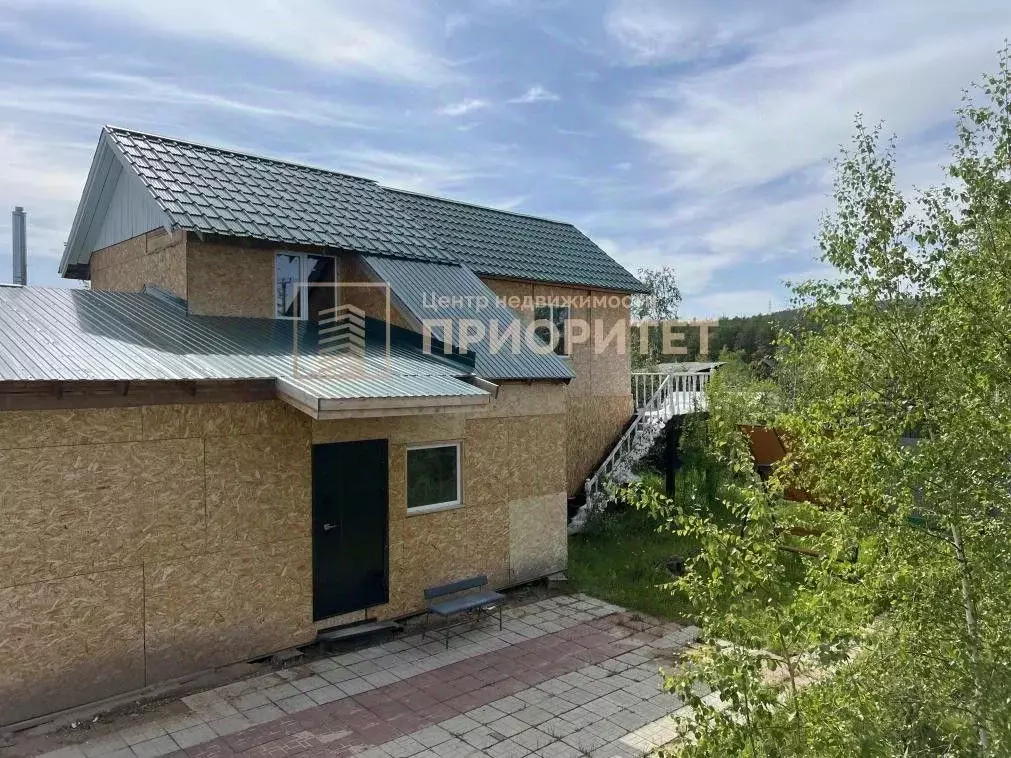 Дом в Саха (Якутия), Якутск ул. Пилотов, 58/3 (145 м) - Фото 2