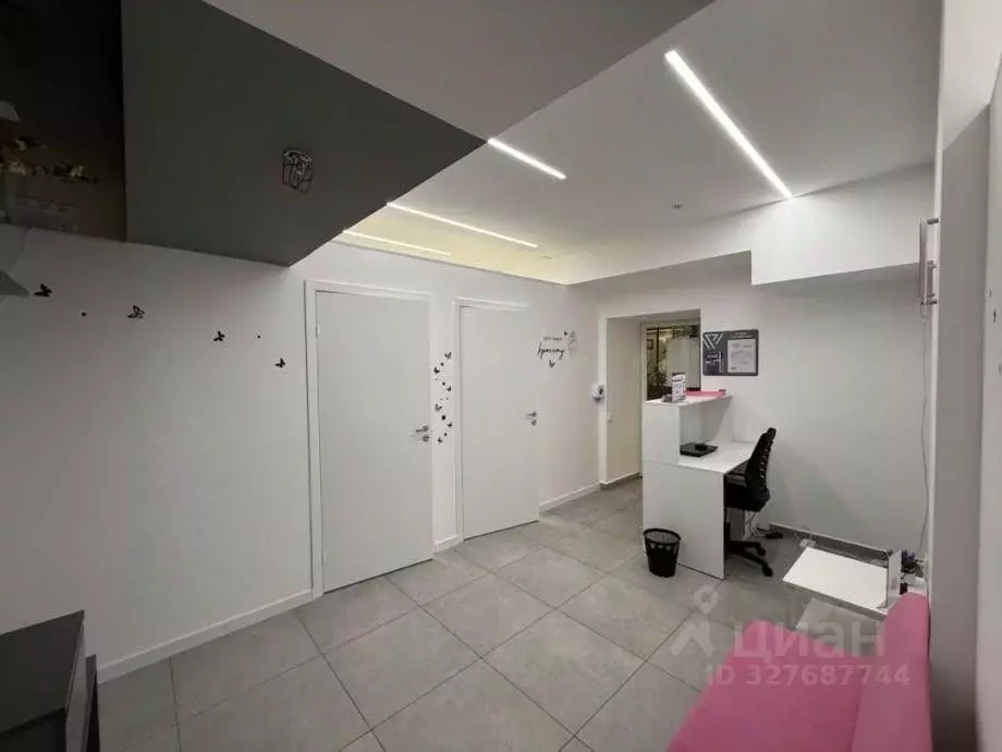 Офис в Санкт-Петербург 8-я Васильевского острова линия, 25 (40 м) - Фото 1